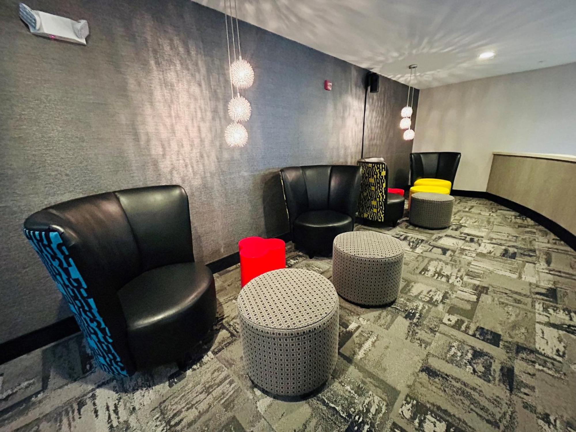 Holiday Inn Express & Suites Shippensburg By Ihg Eksteriør billede